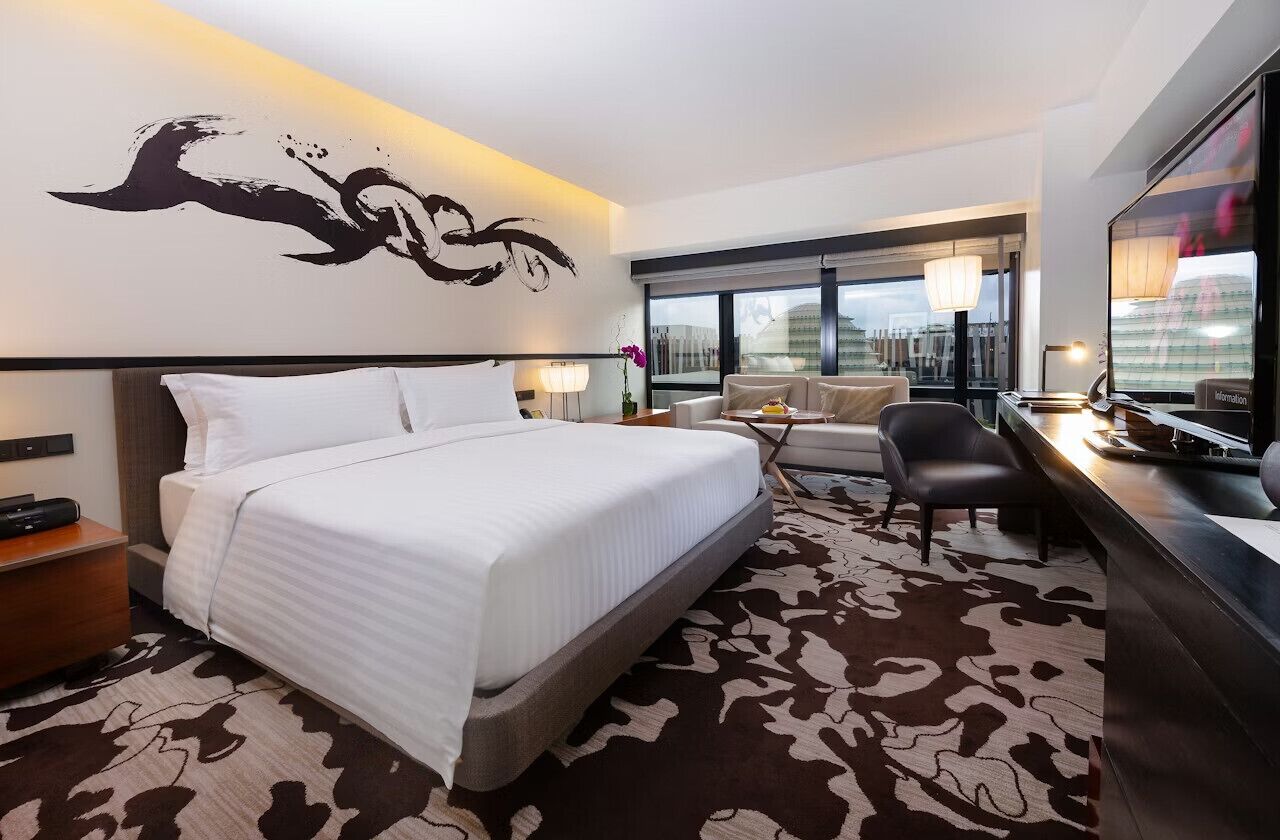 Premium bedding, free minibar, in-room safe, desk