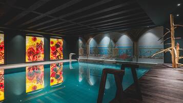 Indoor pool, pool loungers