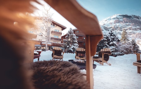 Exterior. the rex, Zermatt