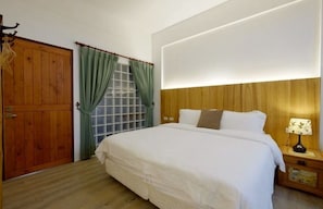 Superior Room | 4 bedrooms, premium bedding, down duvets, pillow-top beds - Shire Homestay (Luodong)