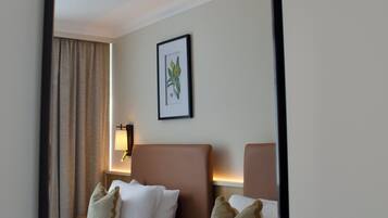 Main House Two Double Beds Room