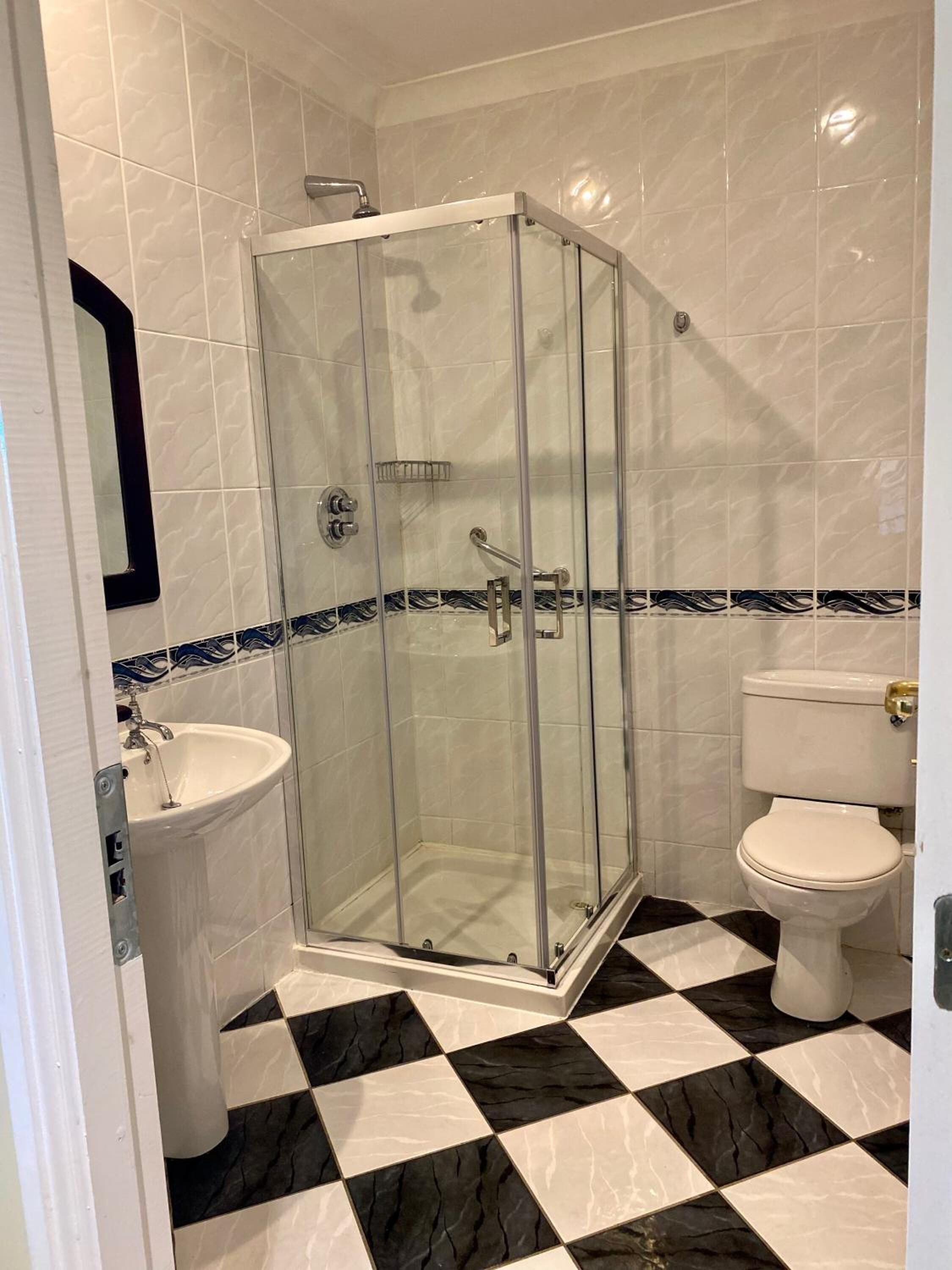 separate bathtub and shower, free toiletries, hair dryer, towels
