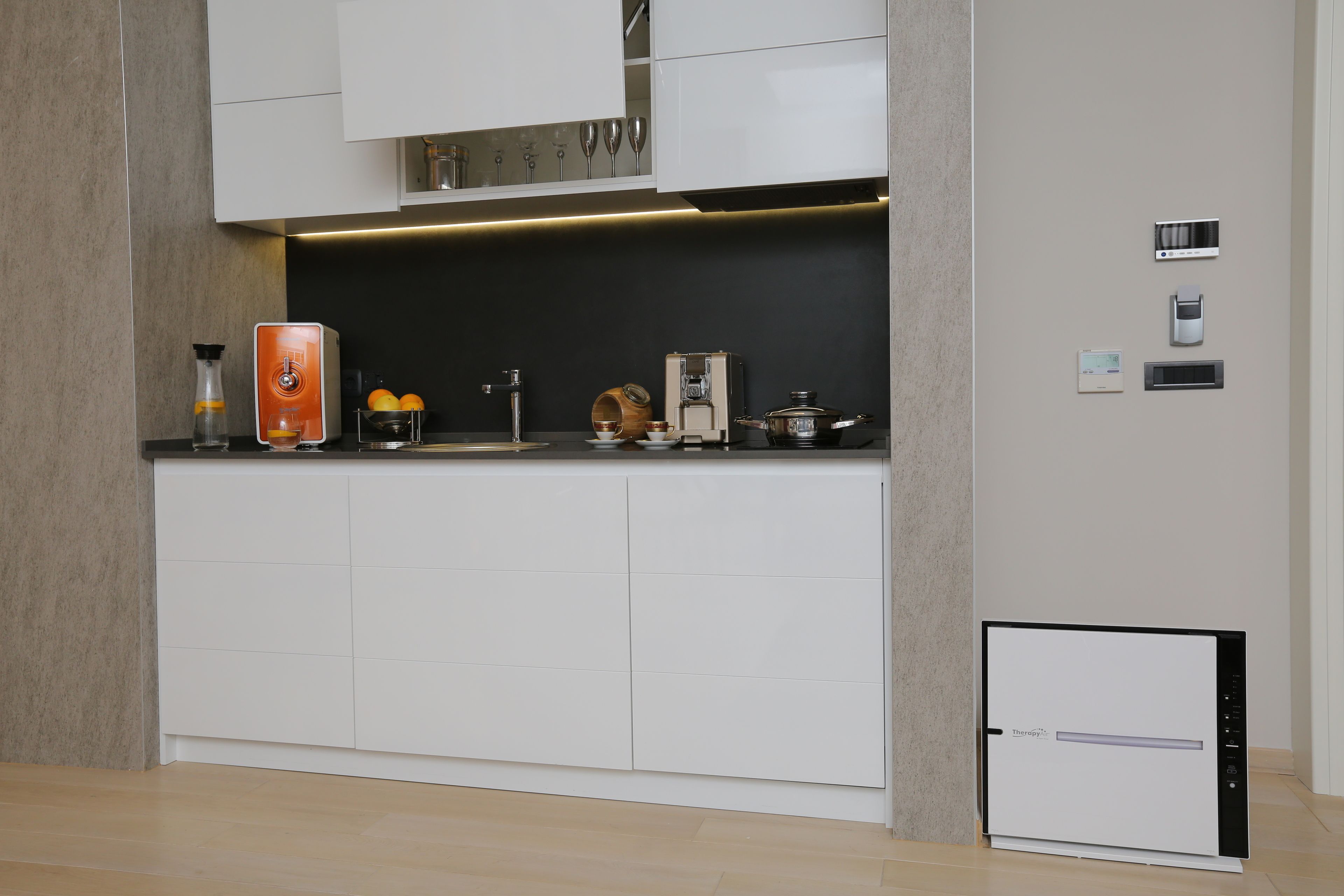 coffee/tea maker, electric kettle