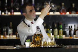 Serves breakfast, lunch, and dinner - Zepter Hotel Belgrade, member of Zepter Hotels (Belgrade)