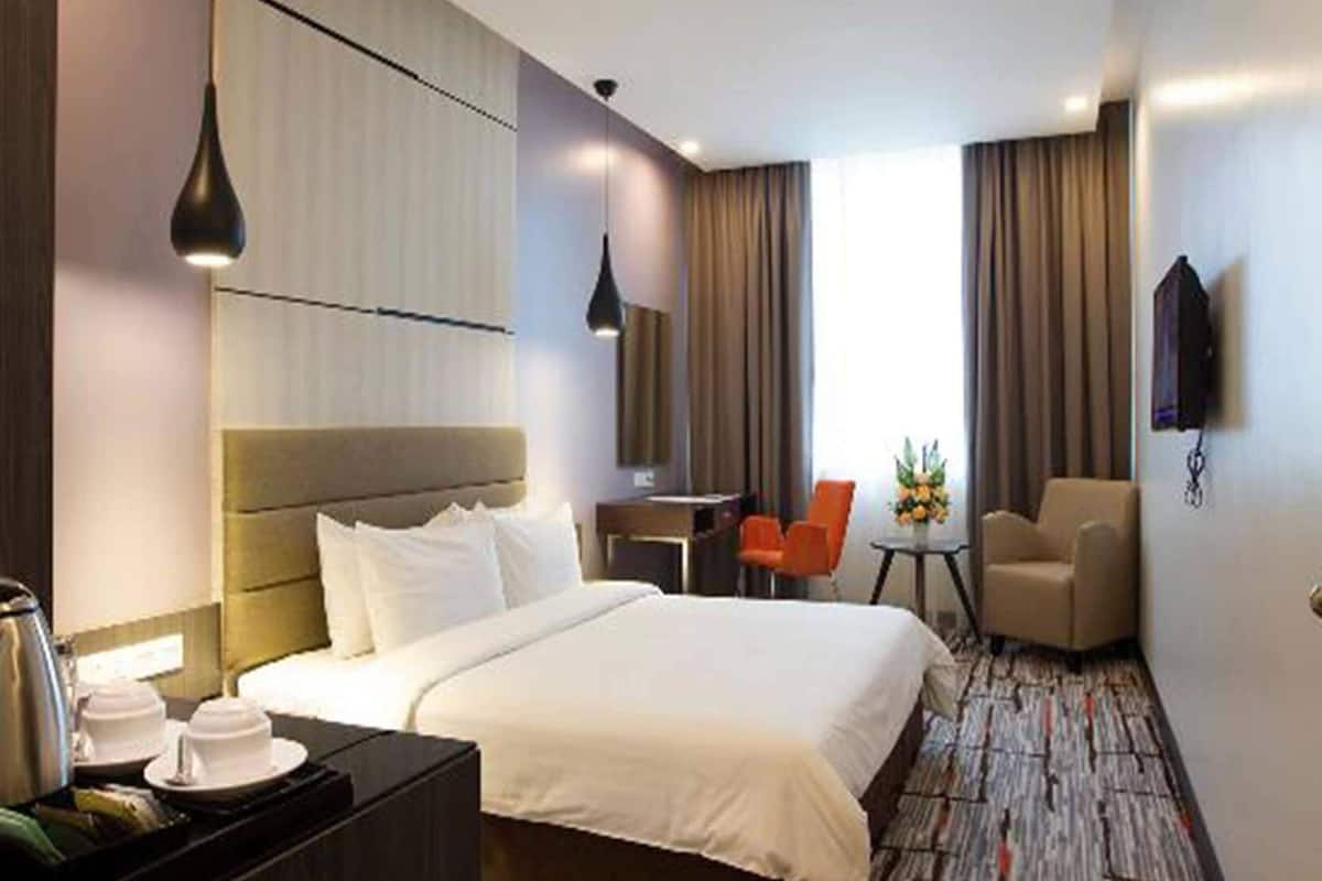 Minibar, coffres-forts dans les chambres, bureau, chambres insonorisées