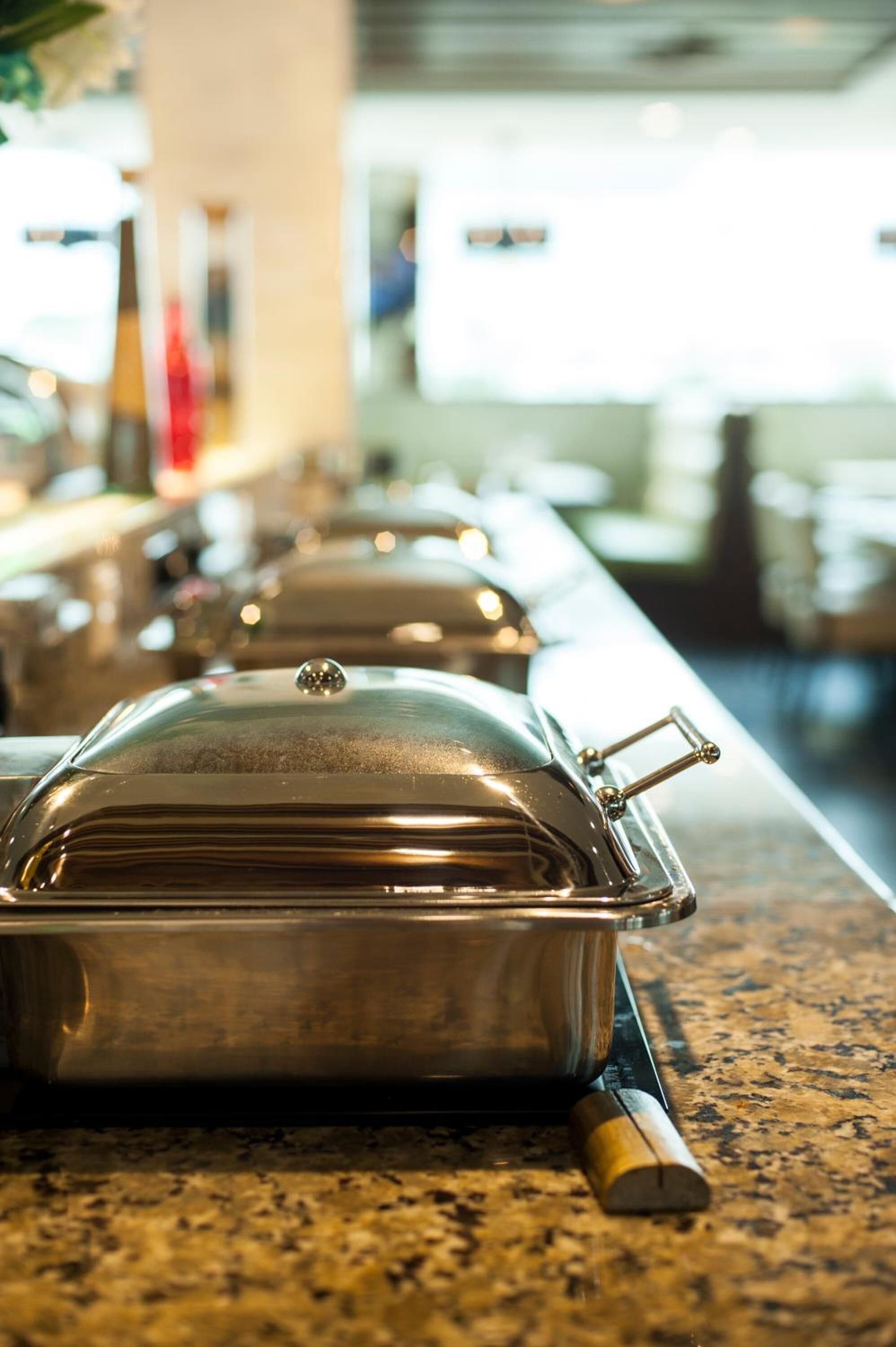 breakfast, lunch, dinner served; fusion cuisine