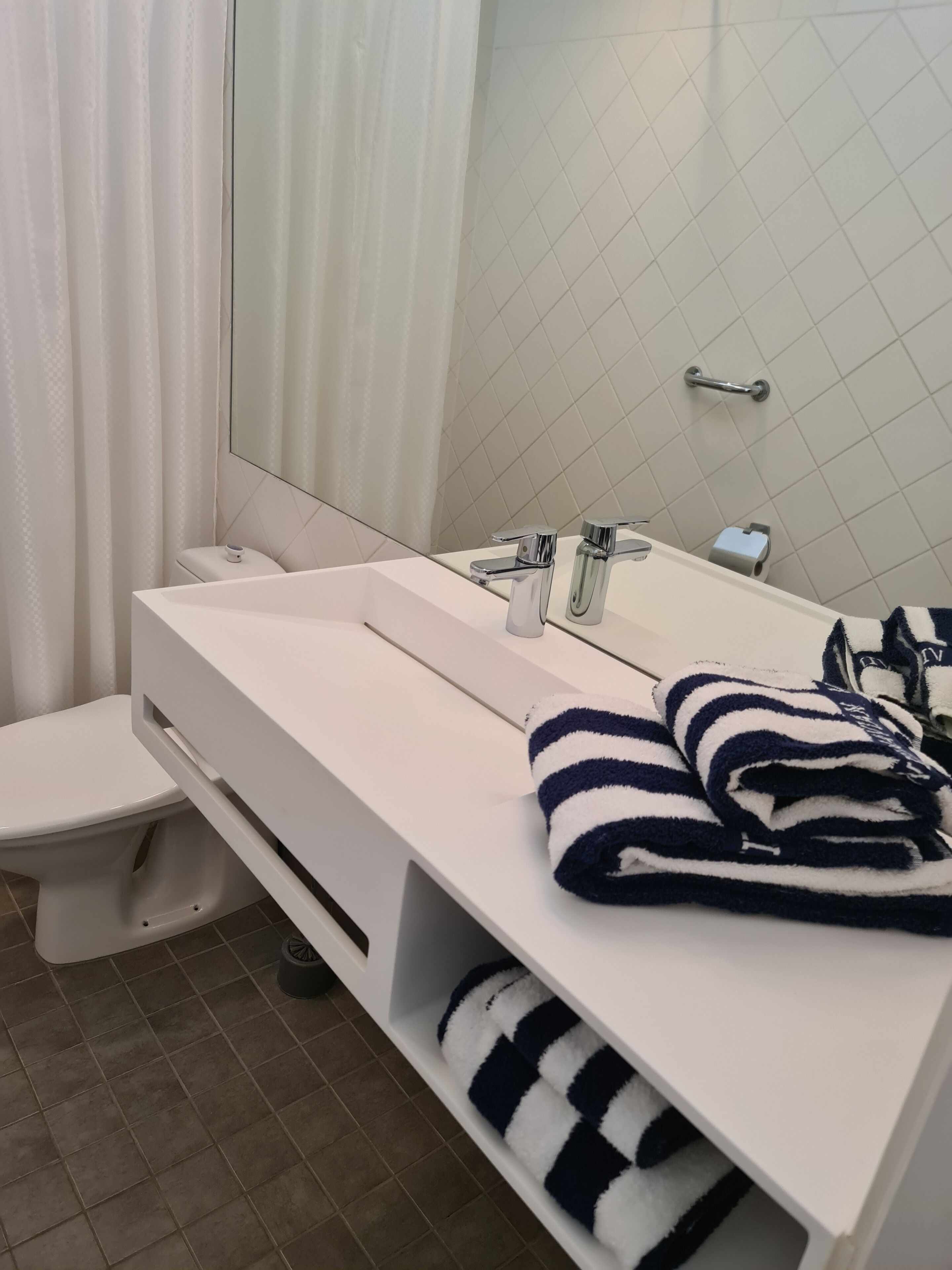 superior double room, ocean view | bathroom | shower, free toiletries, hair dryer