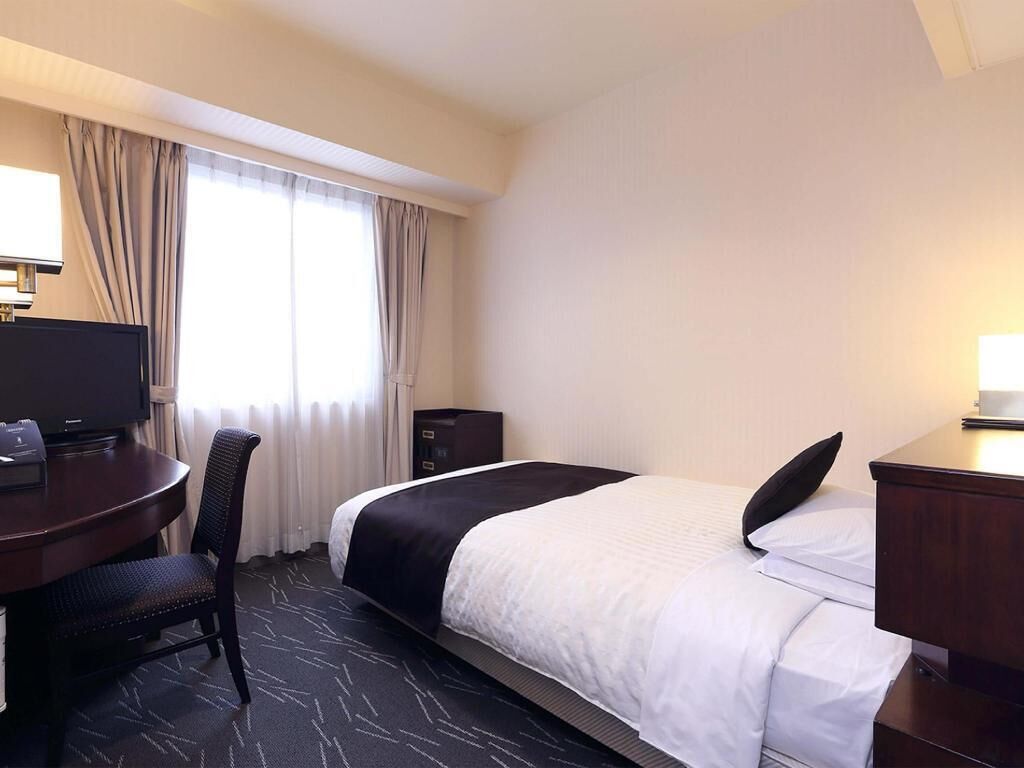 In-room safe, desk, free WiFi, bed sheets