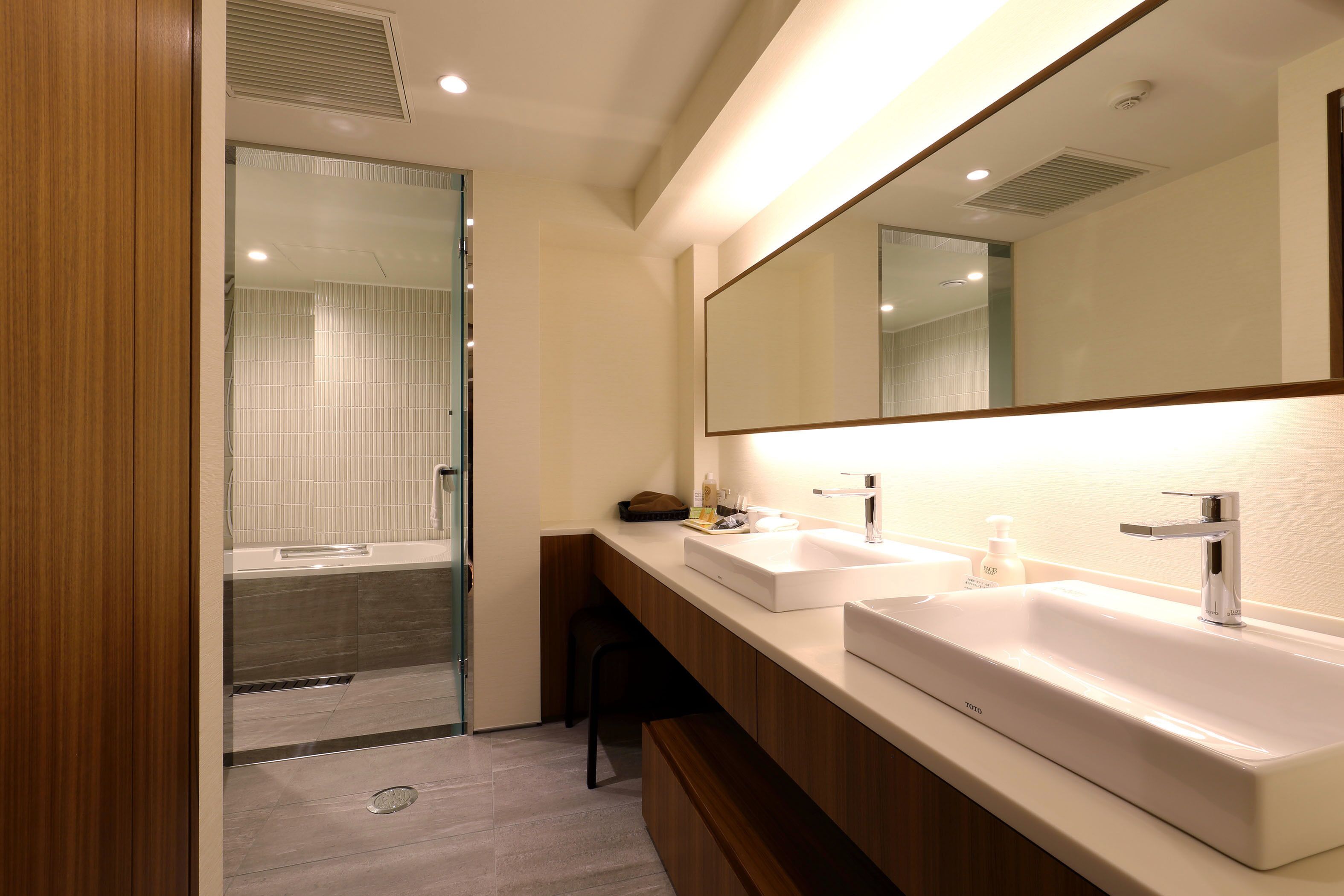 luxury japanese western room, non smoking | bathroom | shower, free toiletries, hair dryer, slippers