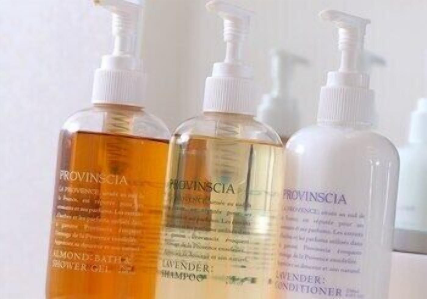 Bathroom amenities | Shower, free toiletries, hair dryer, slippers