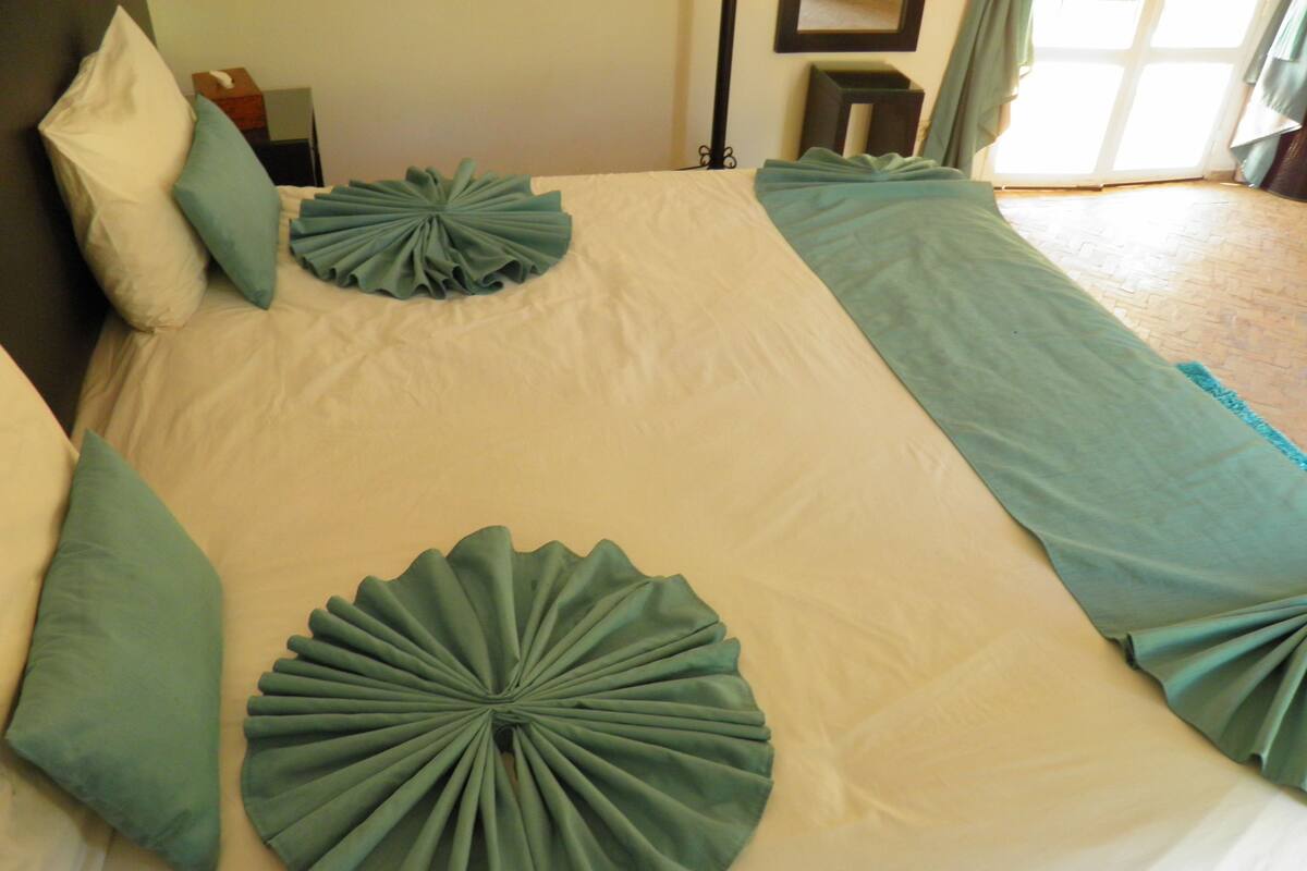 Premium bedding, minibar, in-room safe, blackout curtains