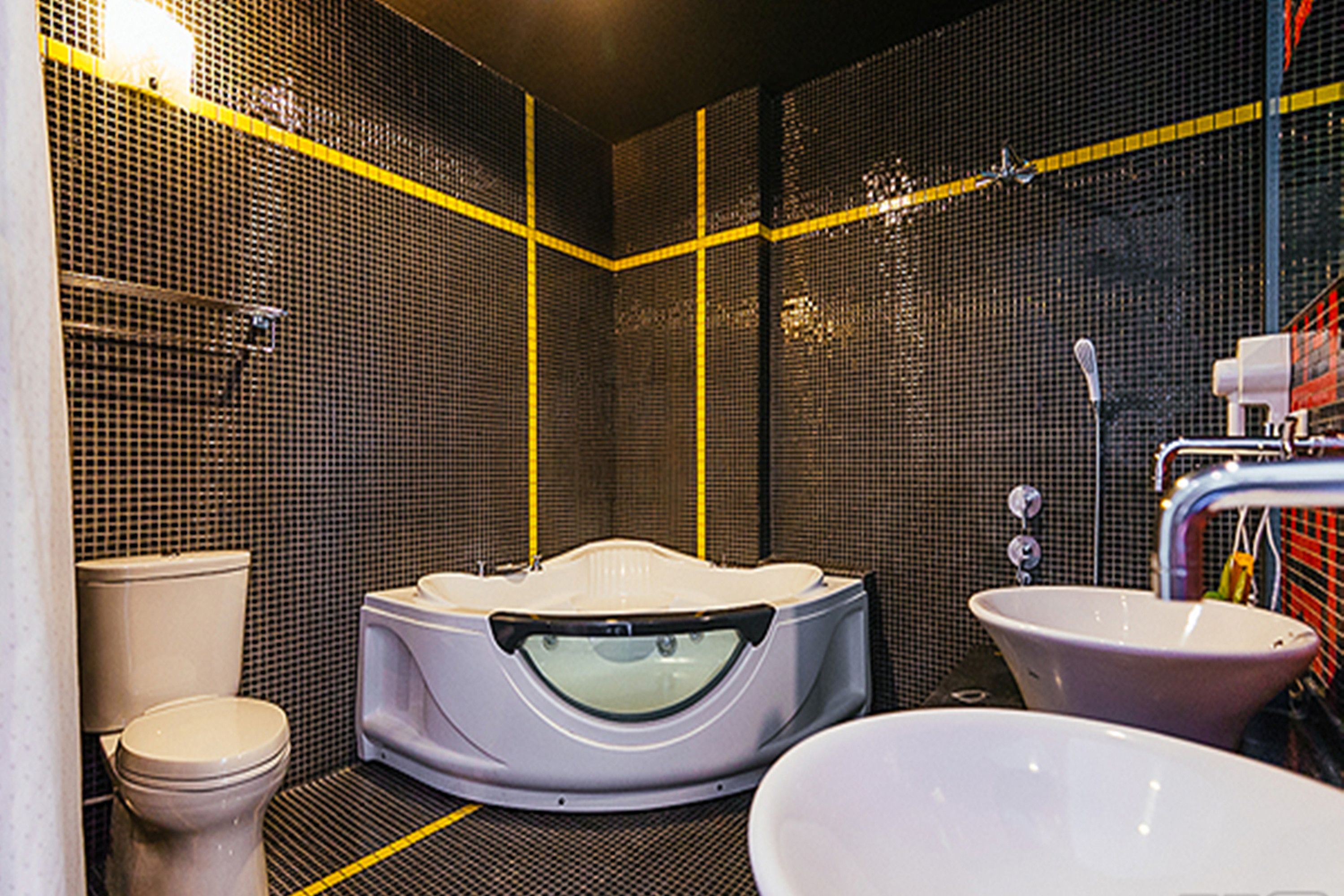 premium double room, hot tub, ocean view | bathroom | free toiletries, hair dryer, towels