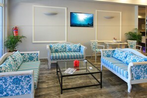 Lobby lounge - Silver Bay Hotel (Corfu)