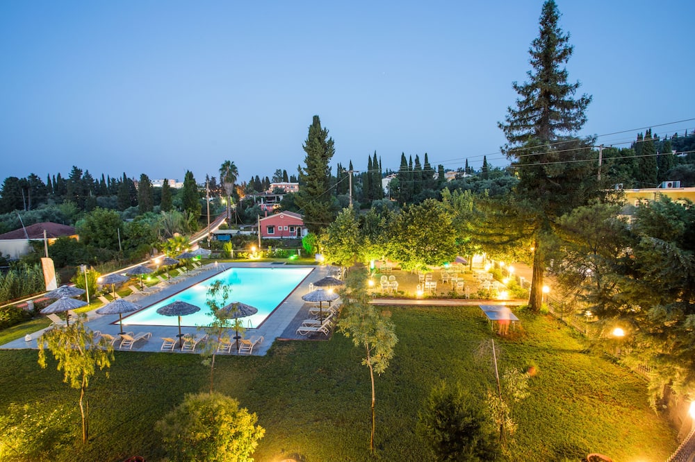 Silver Bay Hotel