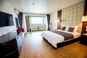 Quarto solteiro luxo, vista para o oceano | Cortinas blackout, Wi-Fi de cortesia