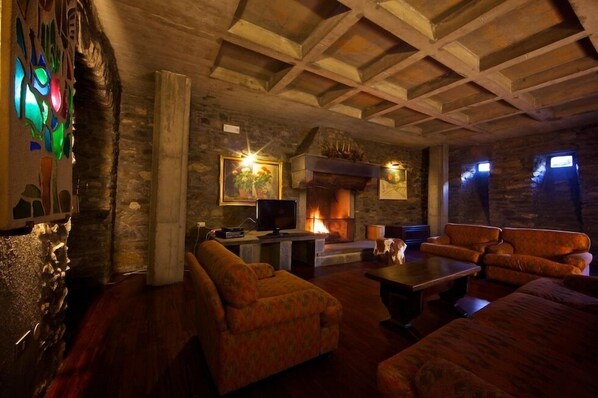 Bar (on property) - Hôtel Dolonne (Courmayeur)