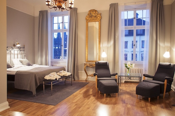 Deluxe Double Room | 1 bedroom, desk, cribs/infant beds, free WiFi