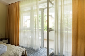 Appartement Familial, 2 chambres, coin cuisine | 1 chambre, coffres-forts dans les chambres, chambres insonorisées