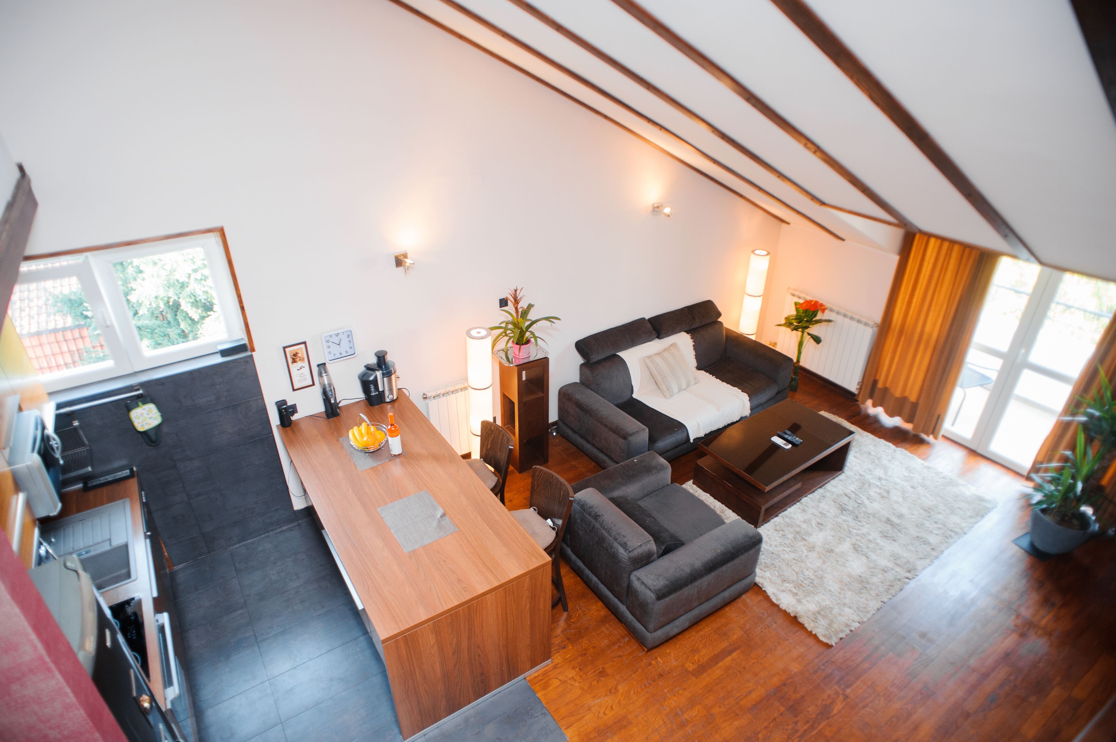 Comfort Penthouse, 3 Bedrooms, 2 Bathrooms | Living area | 17-inch flat-screen TV with cable channels, TV