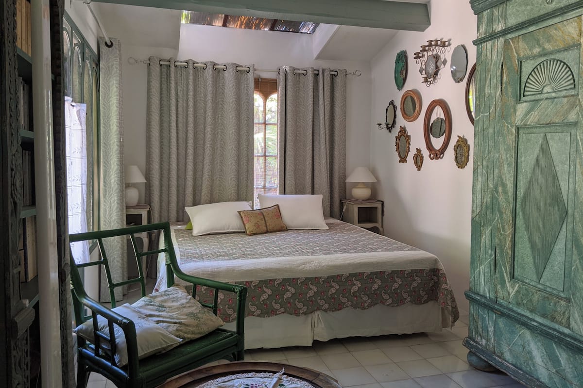 Comfort Triple Room | 1 bedroom, premium bedding, in-room safe, individually furnished