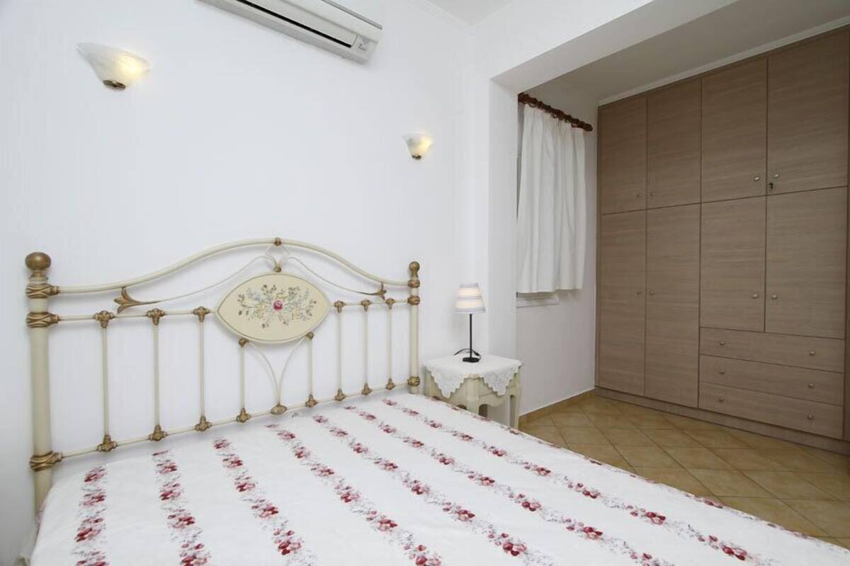 Apartment, 1 Bedroom, Balcony | In-room safe, desk, laptop workspace, soundproofing