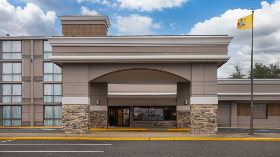 Days Hotel by Wyndham Toms River Jersey Shore
