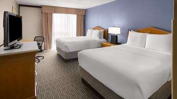 1 quarto, cofres nos quartos, escrivaninha