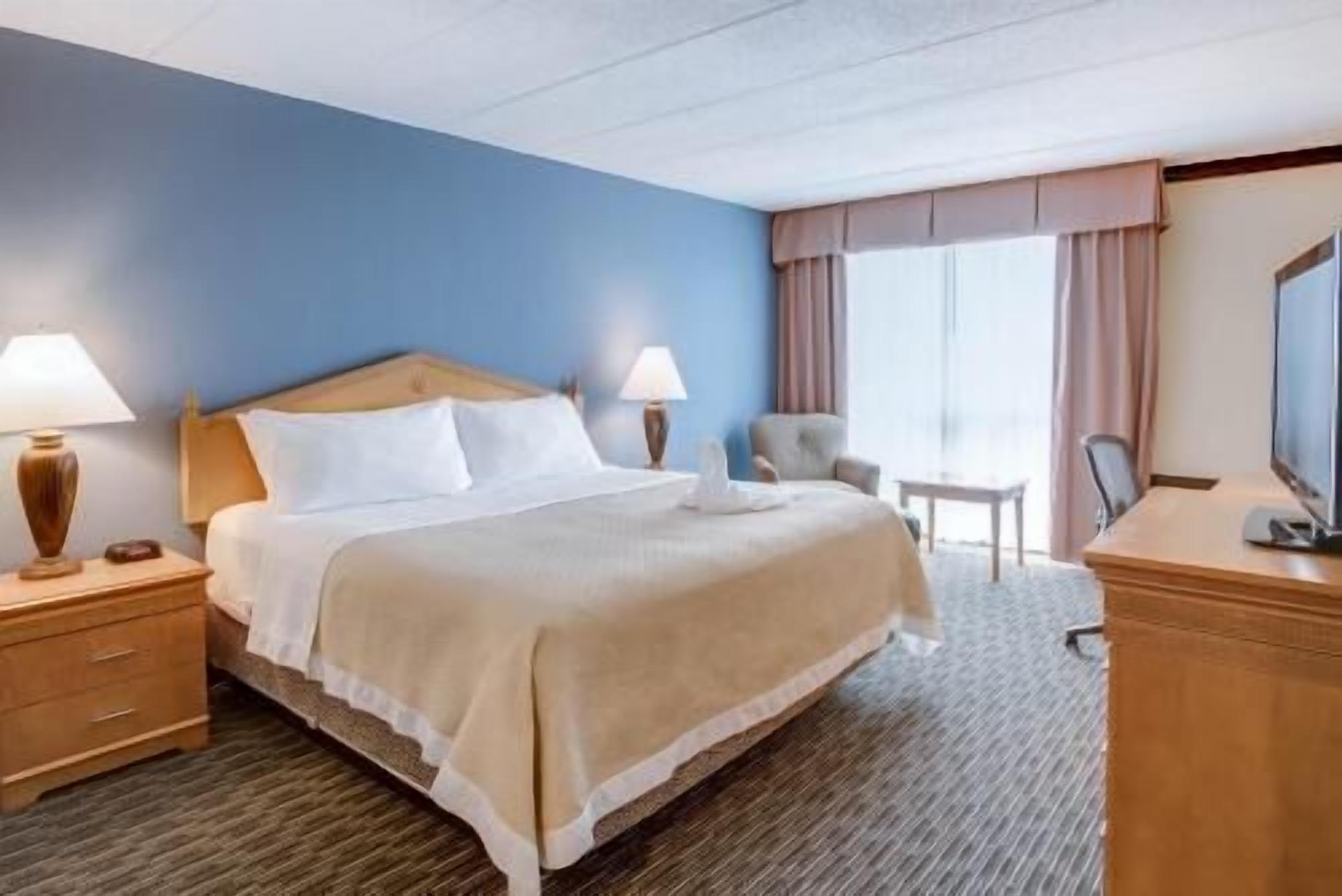 1 bedroom, in-room safe, desk, iron/ironing board