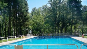 Piscine extérieure (ouverte en saison)