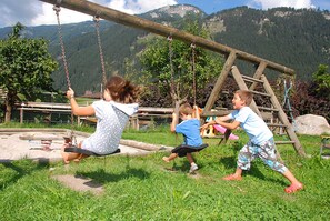 Children’s play area – outdoor - Hotel Gasthof Brücke (Mayrhofen)
