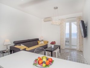 Panoramic Apartment, Terrace, Sea View | Desk, rollaway beds, free WiFi