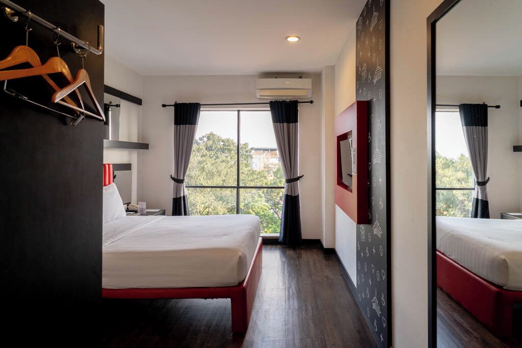 Standard Double Room | In-room safe, desk, laptop workspace, free WiFi