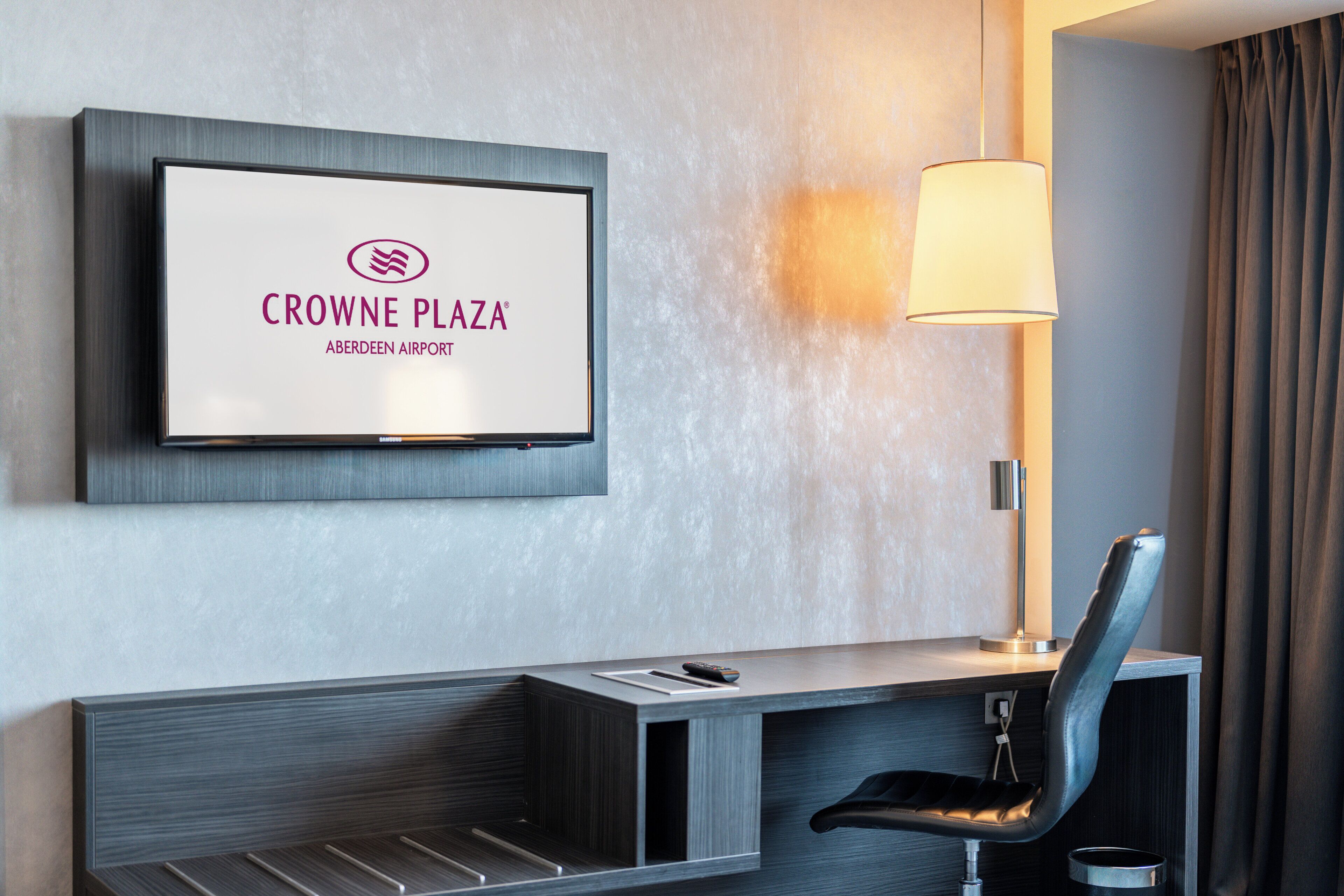 1 bedroom, premium bedding, desk, iron/ironing board