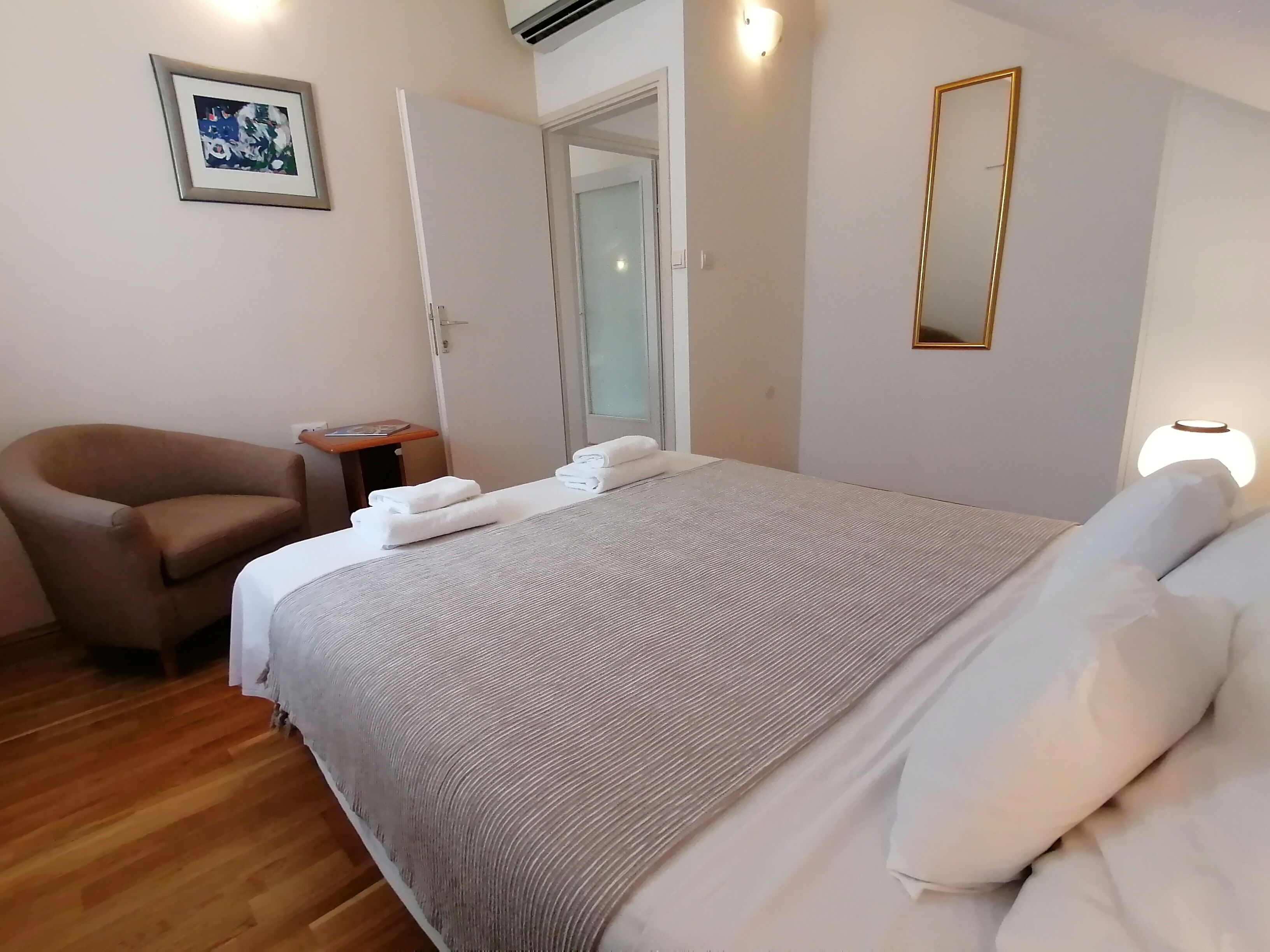 Appartement Supérieur, 1 chambre, balcon | Draps en coton égyptien, literie de qualité supérieure