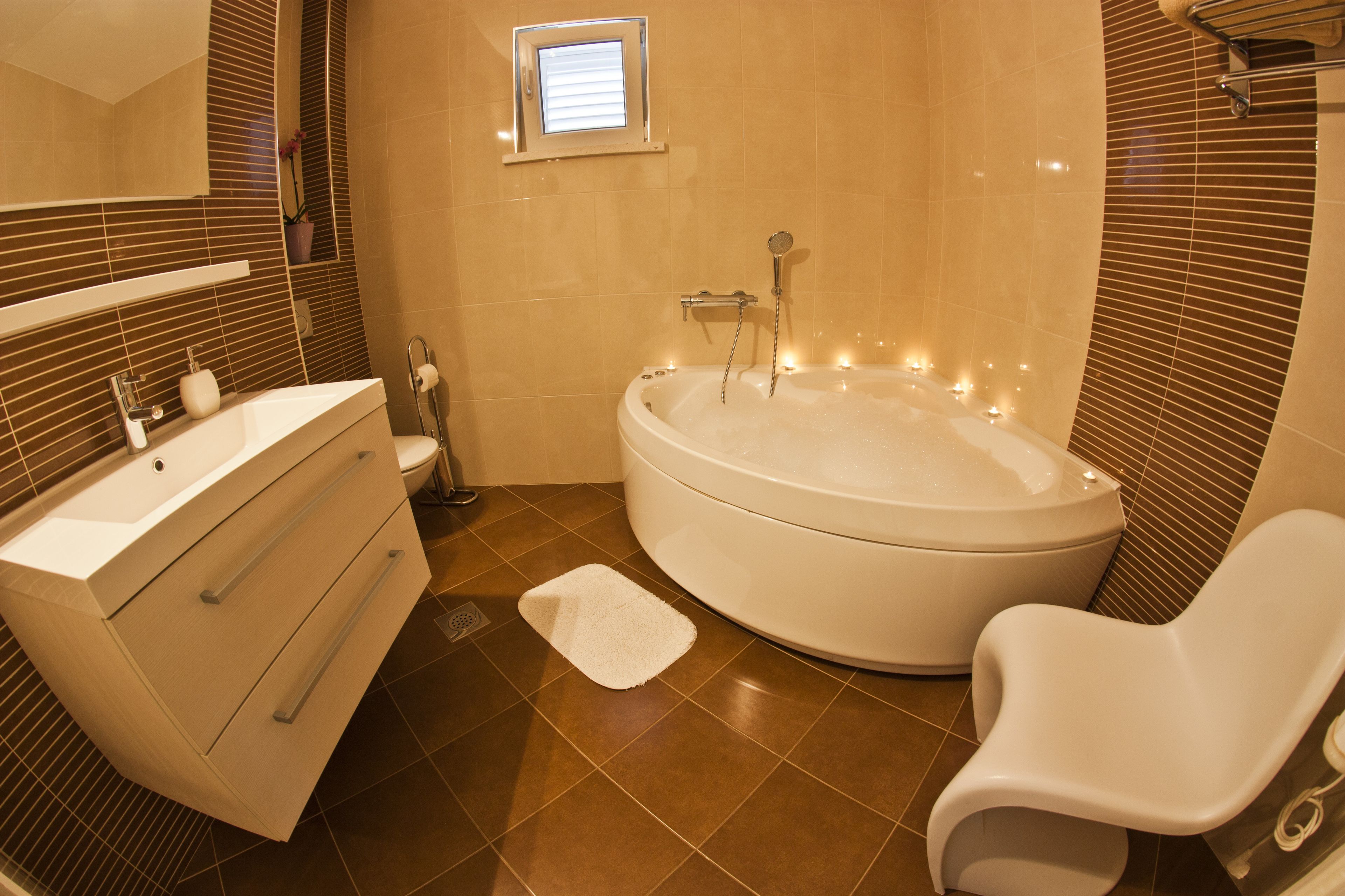 Appartamento Superior, 1 camera da letto, balcone | Bagno | Set di cortesia gratuito, asciugacapelli, pantofole, asciugamani