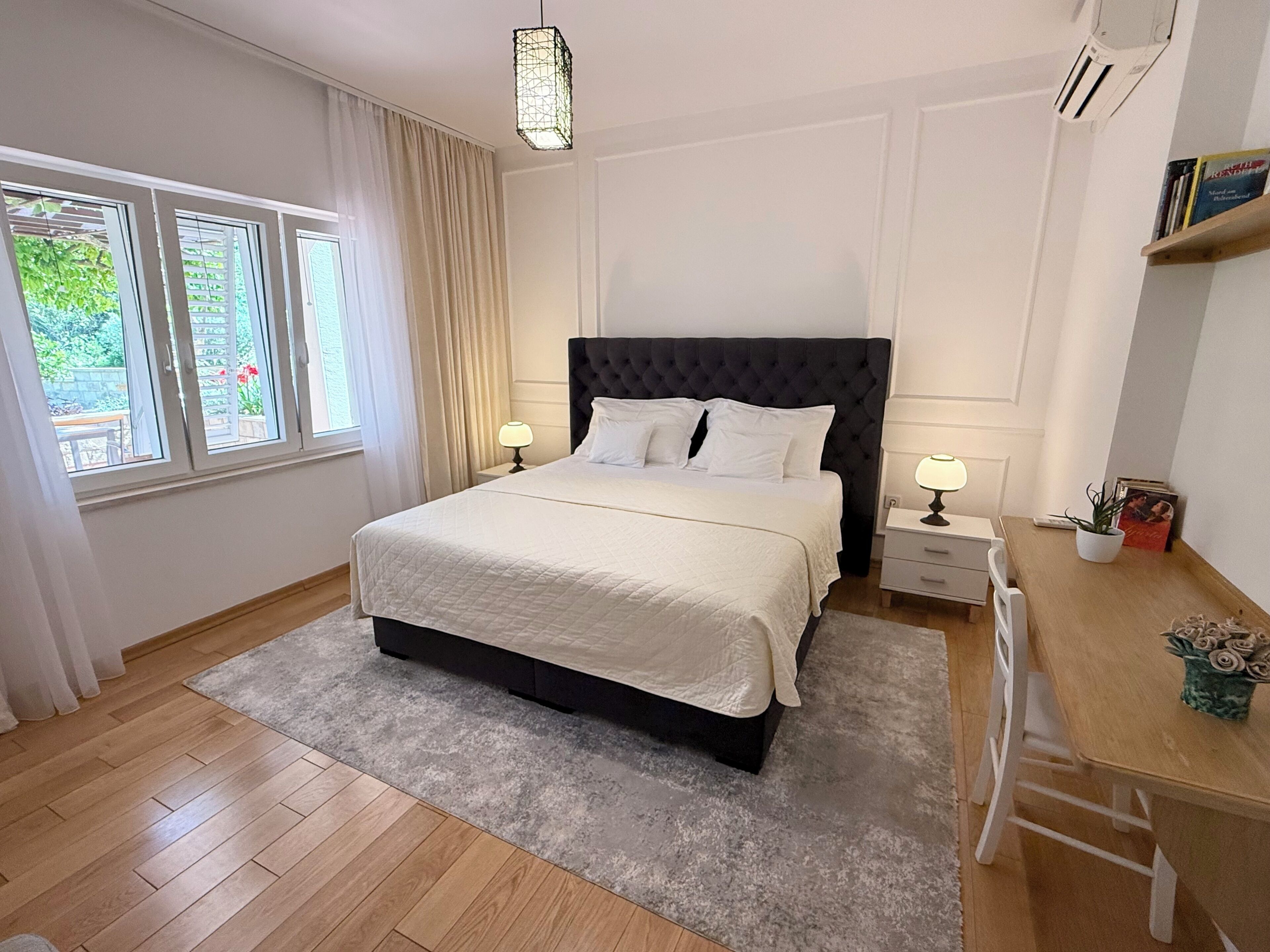 Superior-Apartment, 2 Schlafzimmer, Terrasse | Bettwäsche aus ägyptischer Baumwolle, hochwertige Bettwaren