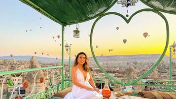 Café da manhã com buffet grátis todos os dias