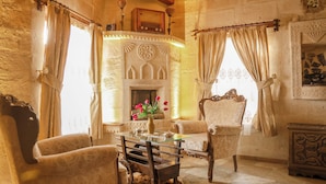 Unclassified image, 4 of 61, button - Maccan Cave Hotel (Nevsehir)