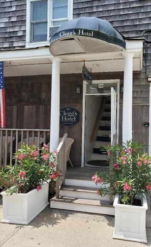 Fachada de la propiedad