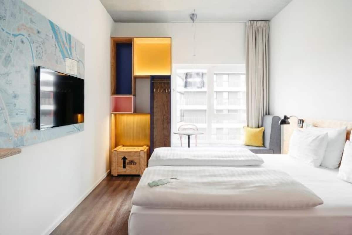 Premium bedding, pillowtop beds, in-room safe, desk