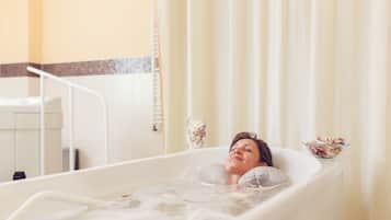 Body treatments, hydrotherapy, hot stone massages, Thai massages