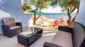 Deluxe Double Room Terrace Sea View | Blackout drapes, iron/ironing board, free WiFi, bed sheets