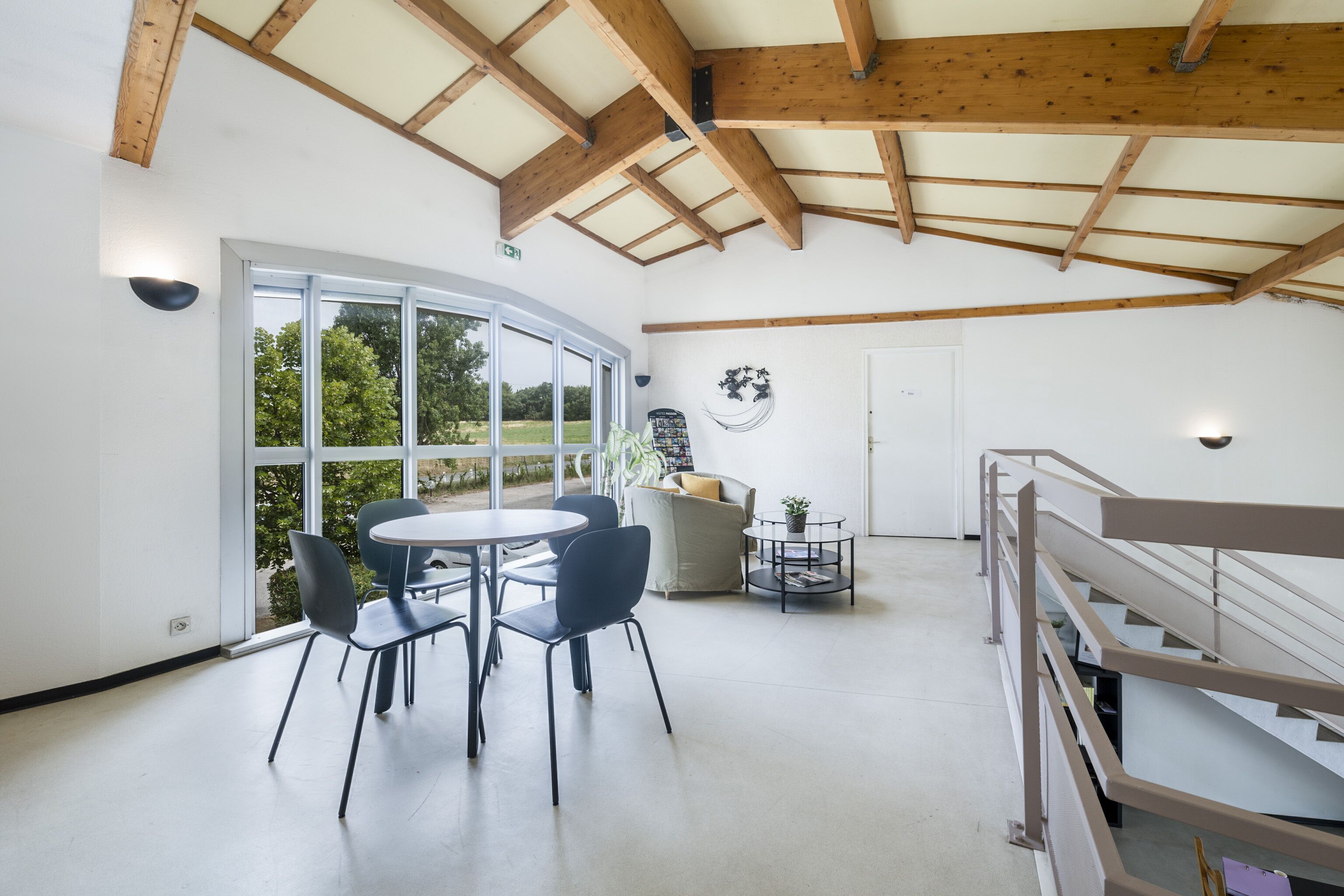 Coin salon dans le hall