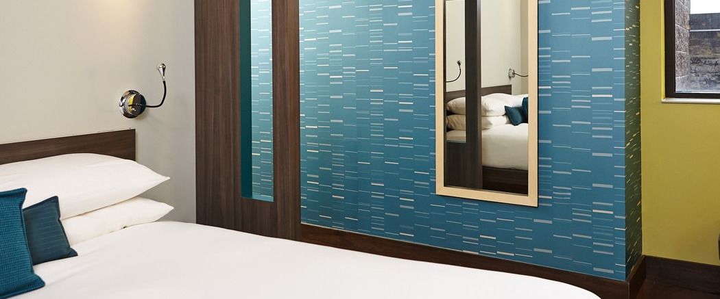 room | individually decorated, individually furnished, desk, laptop workspace