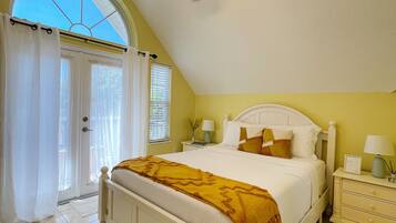 Chambre Standard, 1 grand lit, balcon (Hibiscus)