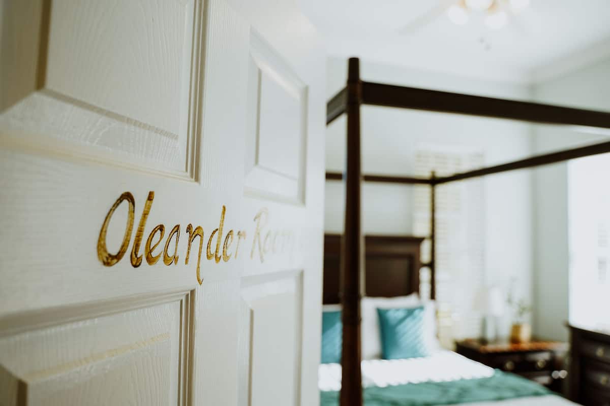 Habitació clàssica, 1 llit de matrimoni (Oleander) | Caixa forta a l'habitació, llits addicionals i wifi gratuïta 