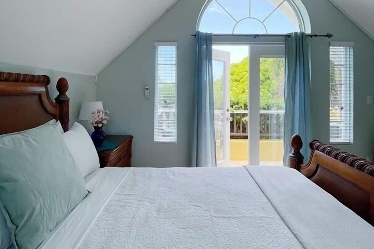 Habitació estàndard, 1 llit de matrimoni, balcó (Bougainvillea) | Caixa forta a l'habitació, llits addicionals i wifi gratuïta 