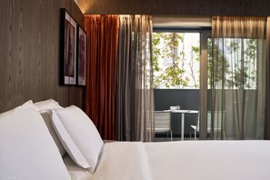 Classic Room | Premium bedding, minibar, in-room safe, desk