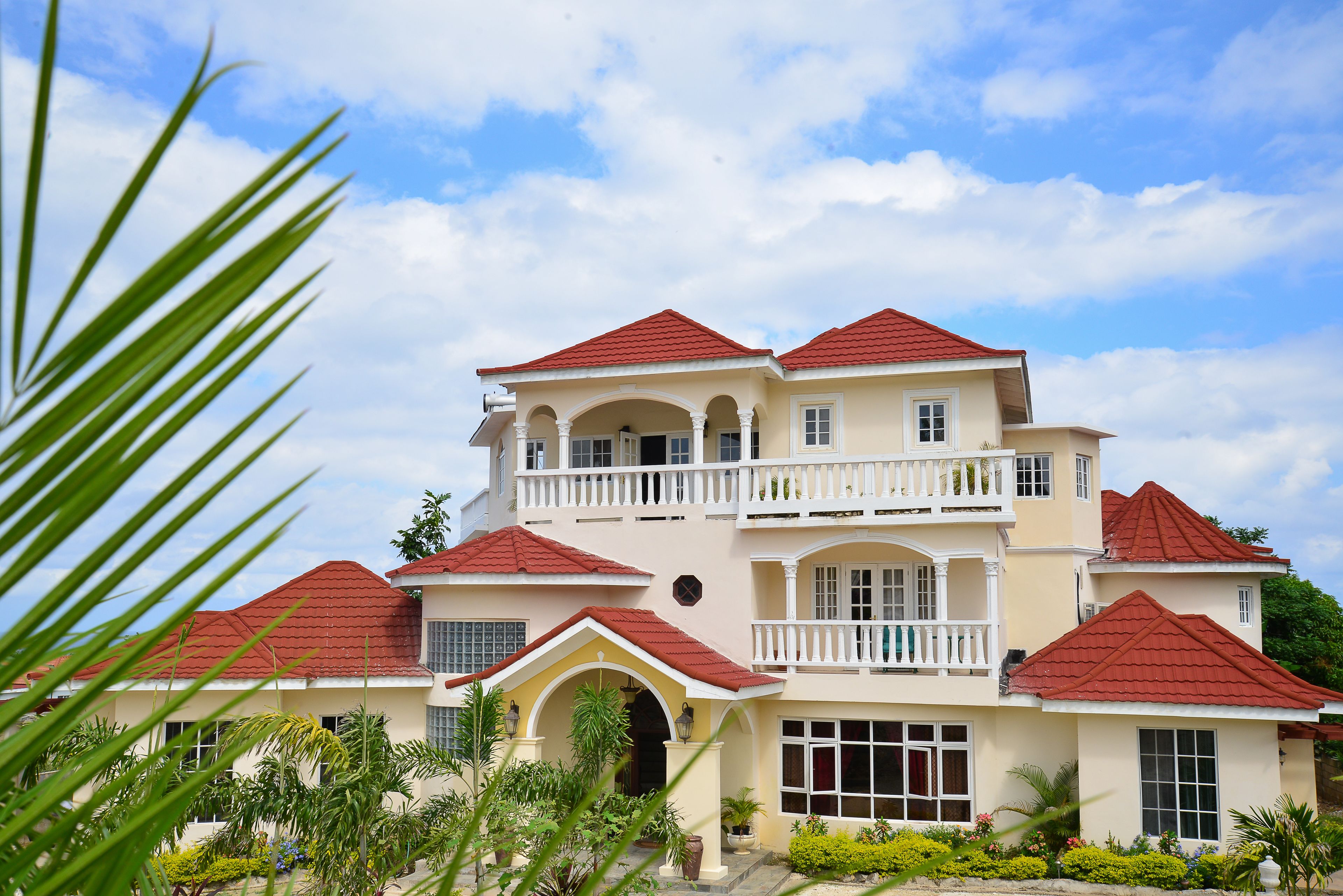 Fachada de la propiedad