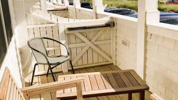 Premium Suite, 1 Queen Bed with Sofa bed, Private Bathroom, Partial Ocean View (1 Bdrm. Suite) | Terrace/patio